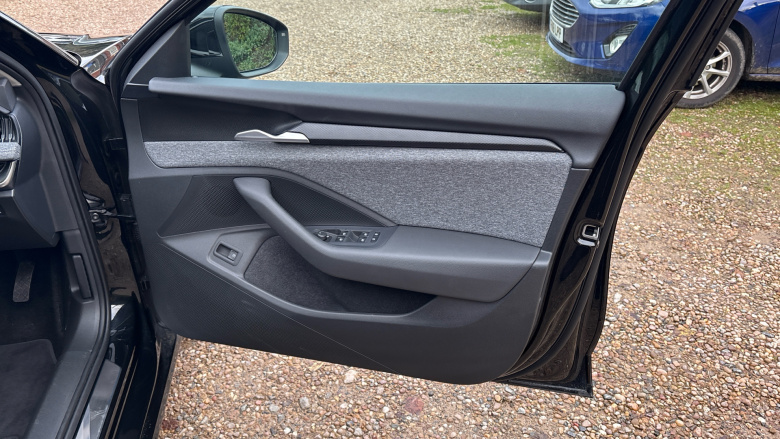 Skoda Superb 1.5 TSI iV SE Technology DSG 5dr Estate